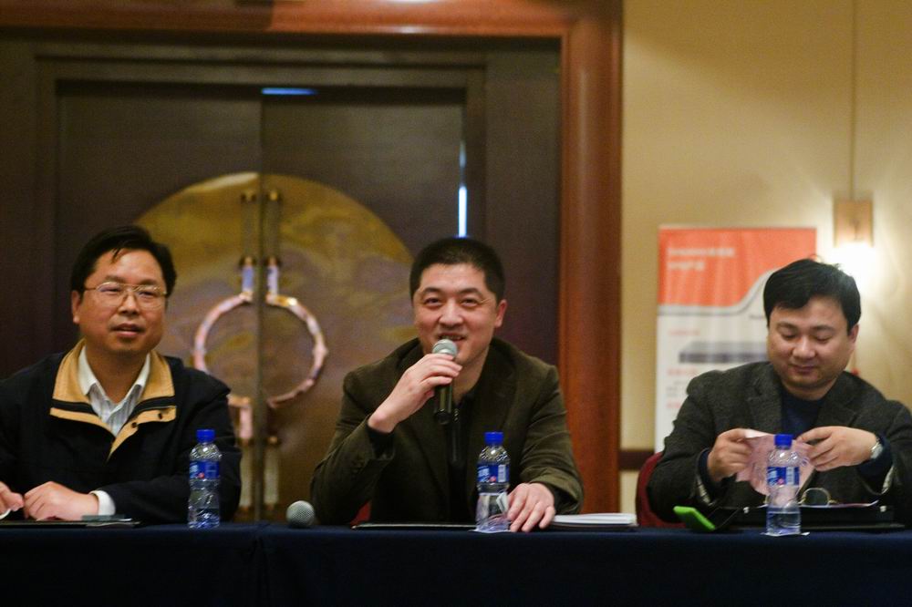 宁波市公安局科技处黄蔚民处长在发言